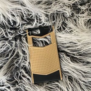 Good square iPhone 7 Plus case